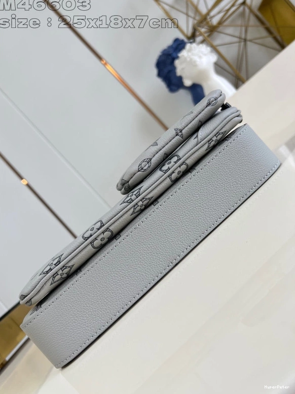 LOUIS TRIO MESSENGER VUITTON 0717